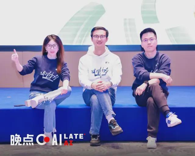 独家专访千寻创始人：20 亿新融资、具身模型淘汰赛、落地非共识