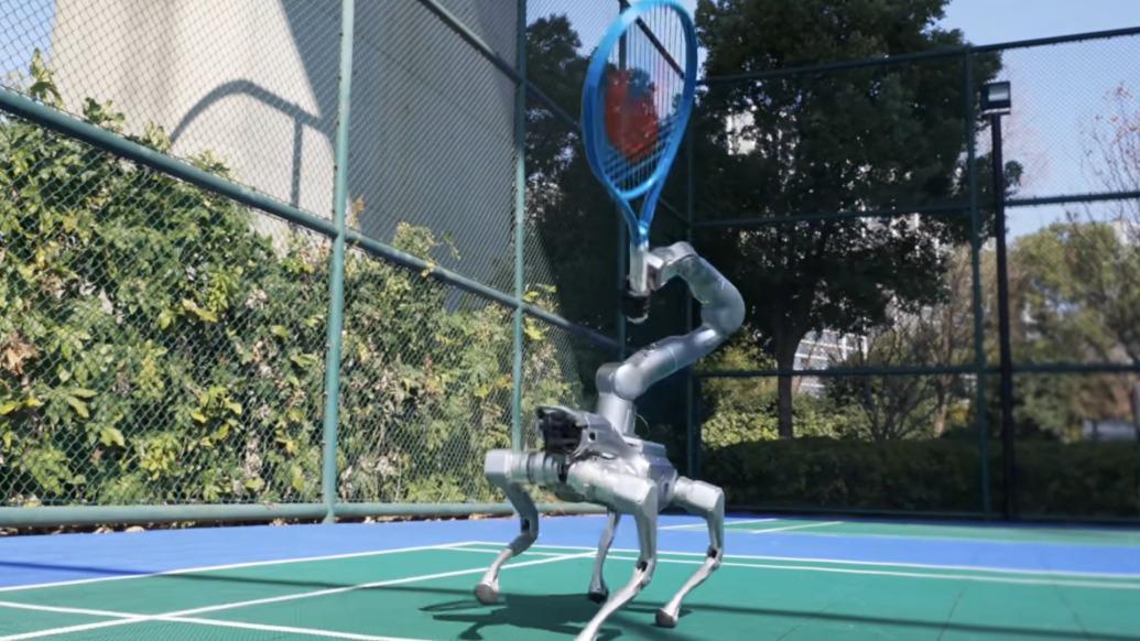 宇树马年开工首日上新！新一代机器狗As2发布