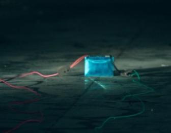 新型电解液助力锂电池能量密度达到700瓦时/公斤