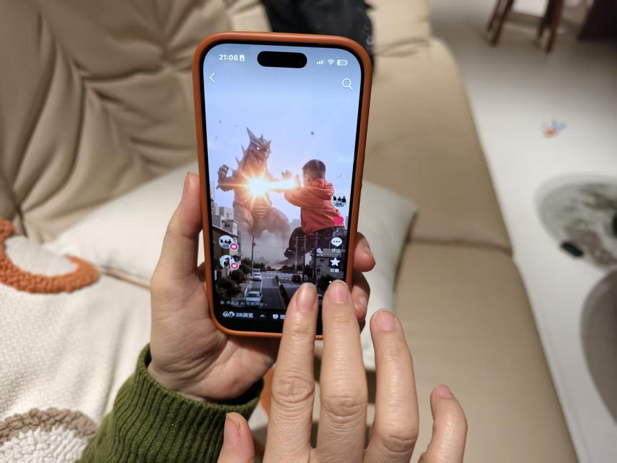 「AI打怪兽」成爆款!这个春节,县城老人们先用上了AI视频