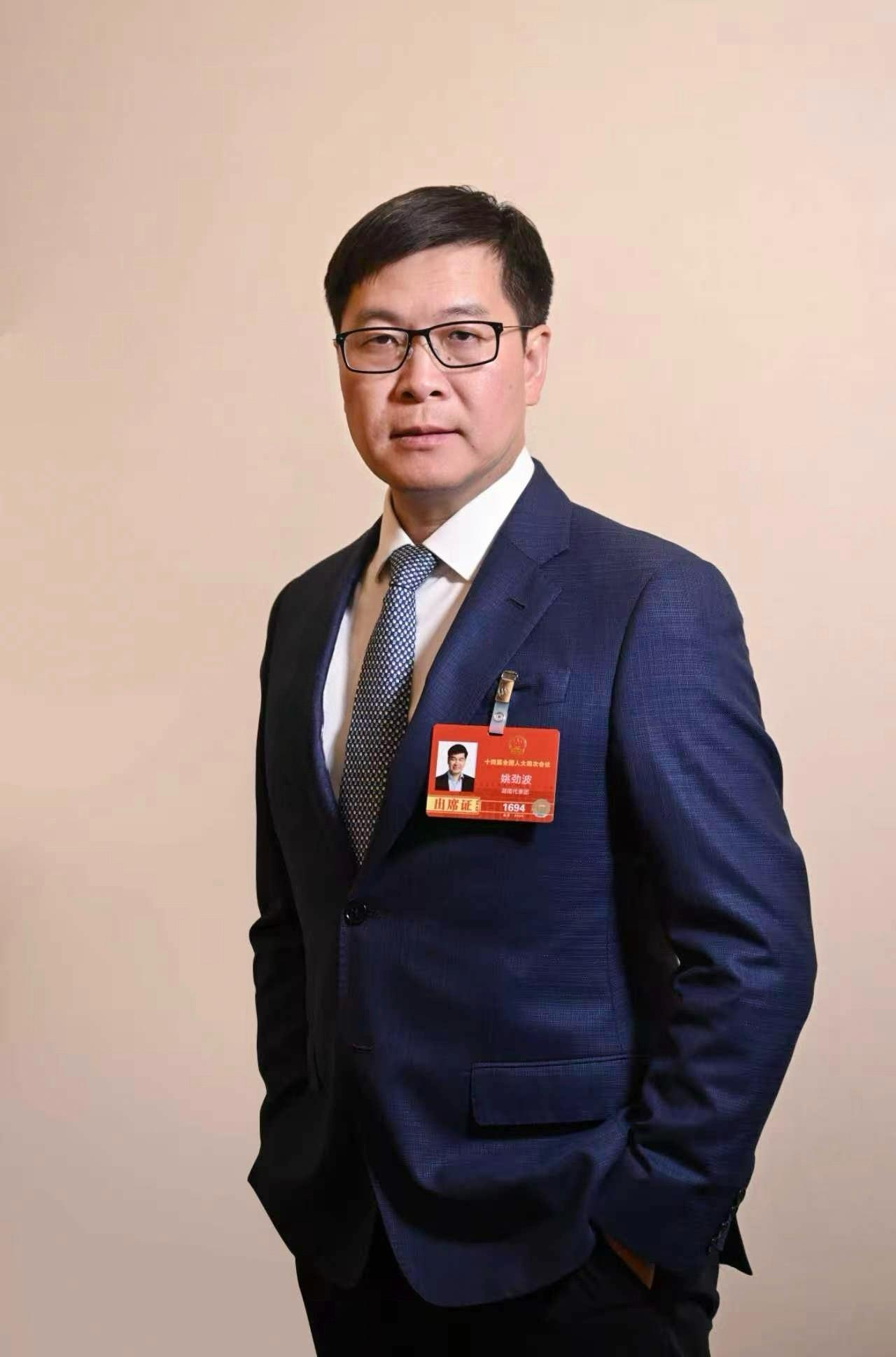 姚劲波：建议试点“失业风险预警系统”，为转行提供数据支撑