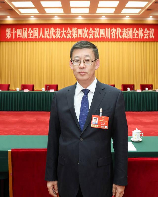 四川移动总经理马奎：紧抓“人工智能+算力”机遇，大力支持西南智算产业