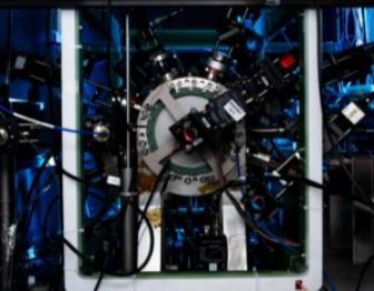 我国光钟技术获重要突破 300亿年误差不到1秒