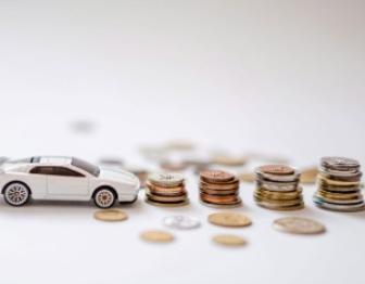 智能驾驶冲击车险定价体系，全国人大代表建议制定“智驾中国安全标准”