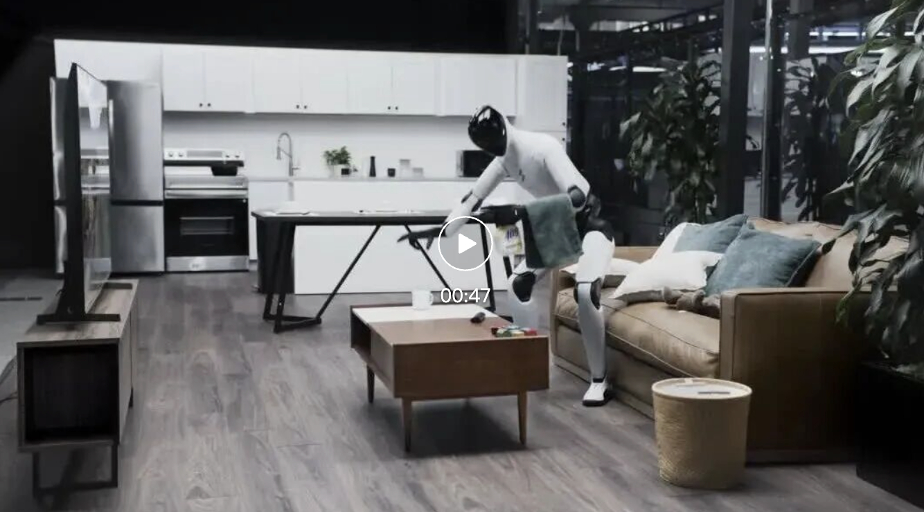 机器人全程自主收拾客厅！390亿美元估值机器人新技能