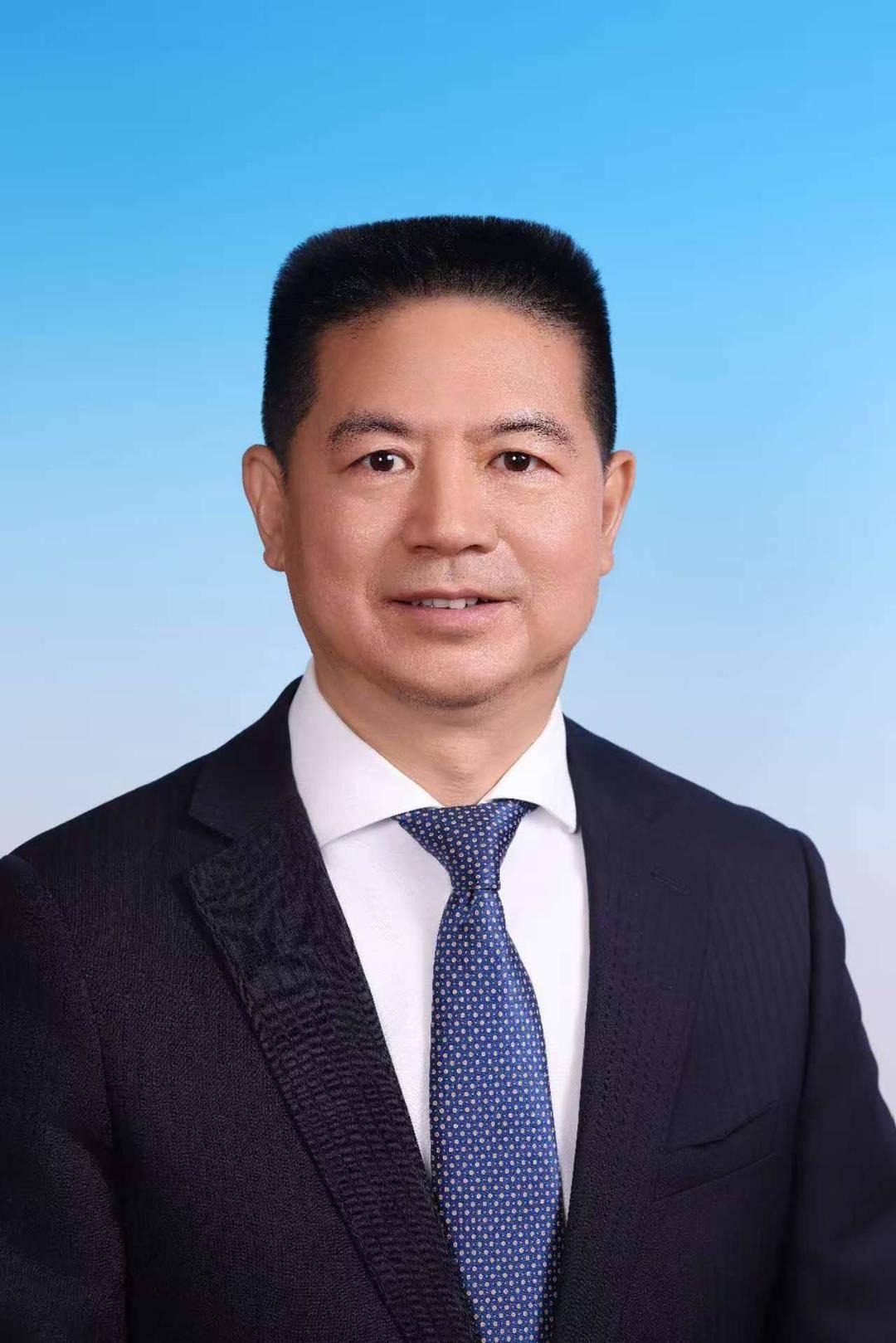 全国人大代表梁伟：用AI打通中国芯片弯道超车的 “任督二脉”｜代表在这里