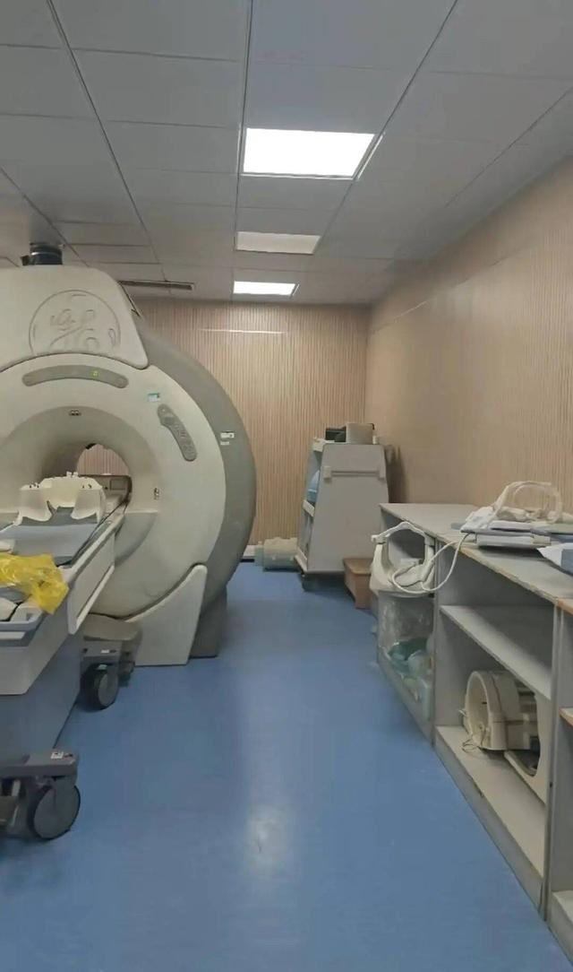 “能自己下来吗？”破解核磁舱静音困境，请给封闭空间装个“声音出口”