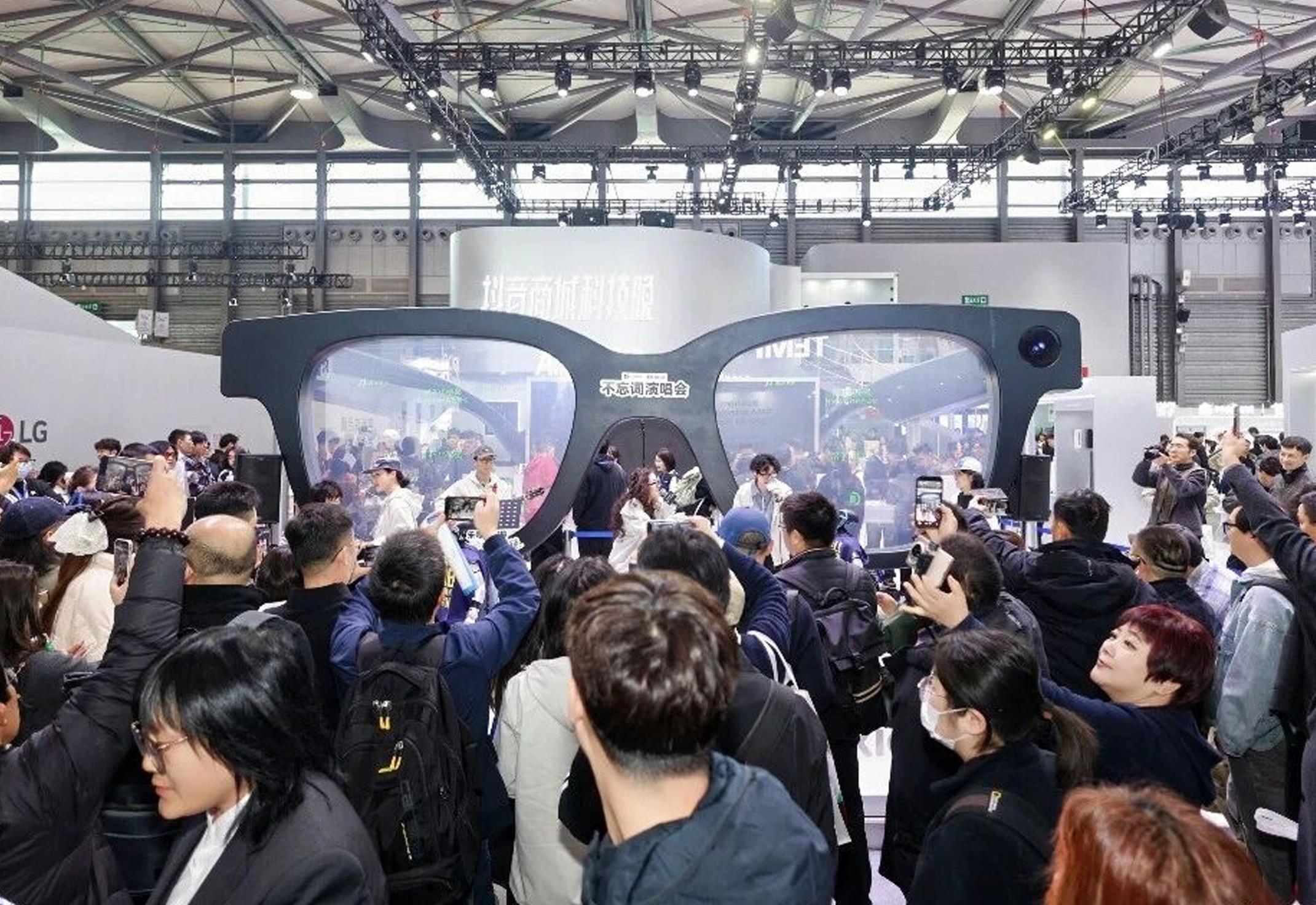 Rokid乐奇眼镜正经历“蓝海到红海”？