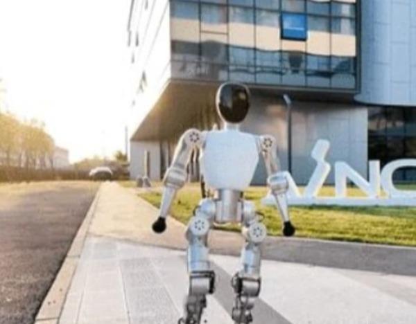 松延动力交付春晚同款“小布米”， 今年目标是实现万台规模交付