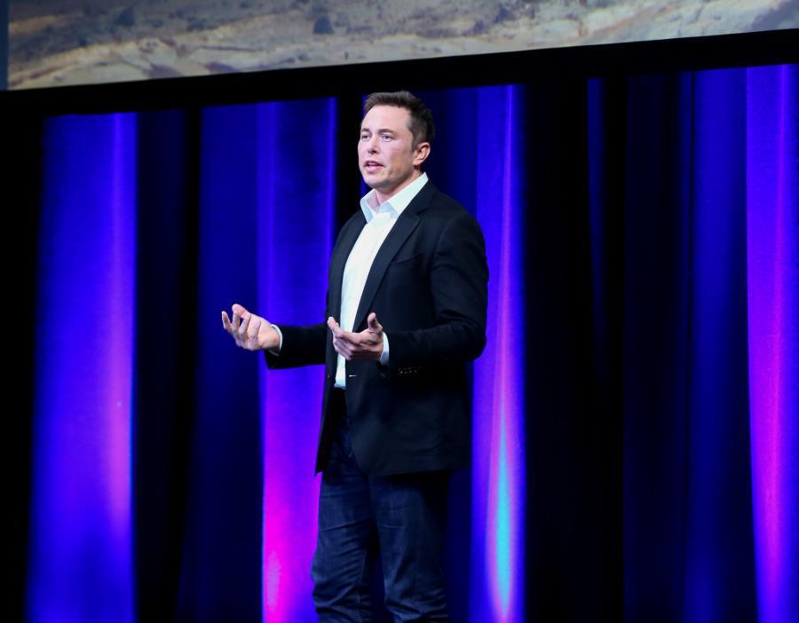 马斯克：SpaceXAI和特斯拉预计将继续大规模订购英伟达片