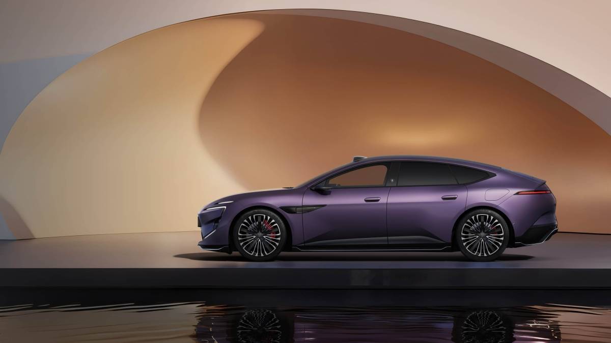 预售 29.99 万元起，华为团队深度参与的新款阿维塔 12，是一款没有短板的「水桶车」