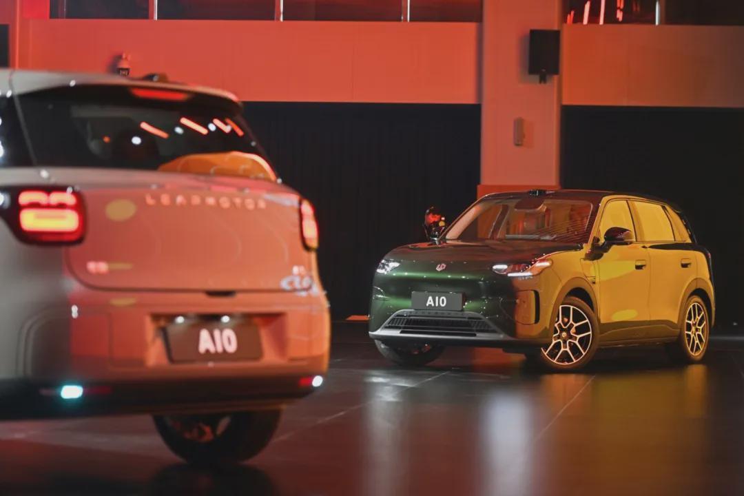 零跑夯爆了！6.58万开卖A10，把激光雷达打到8万级