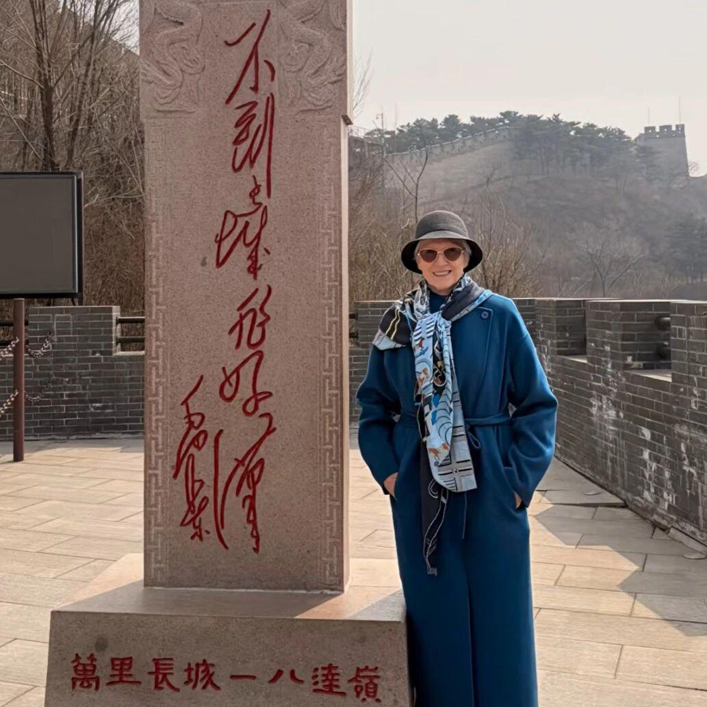 马斯克母亲分享游览长城视频，称“实在是令人惊叹”