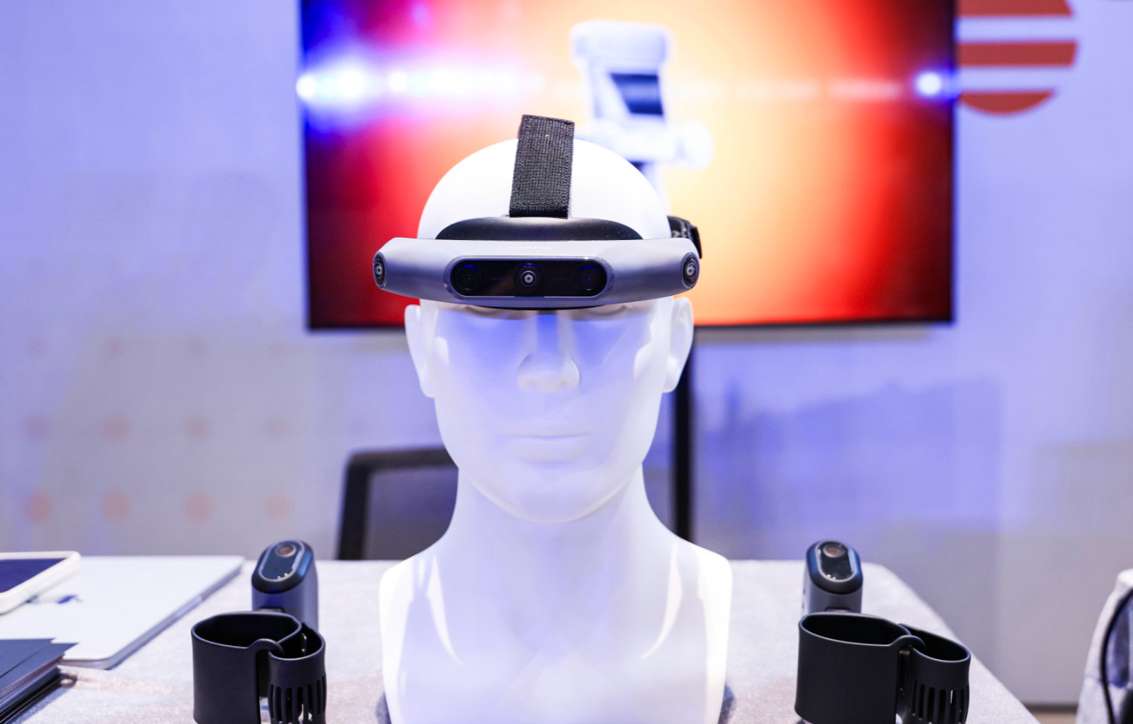 具身智能缺数据？觅蜂科技发布MEgo：无本体采集，随走随采