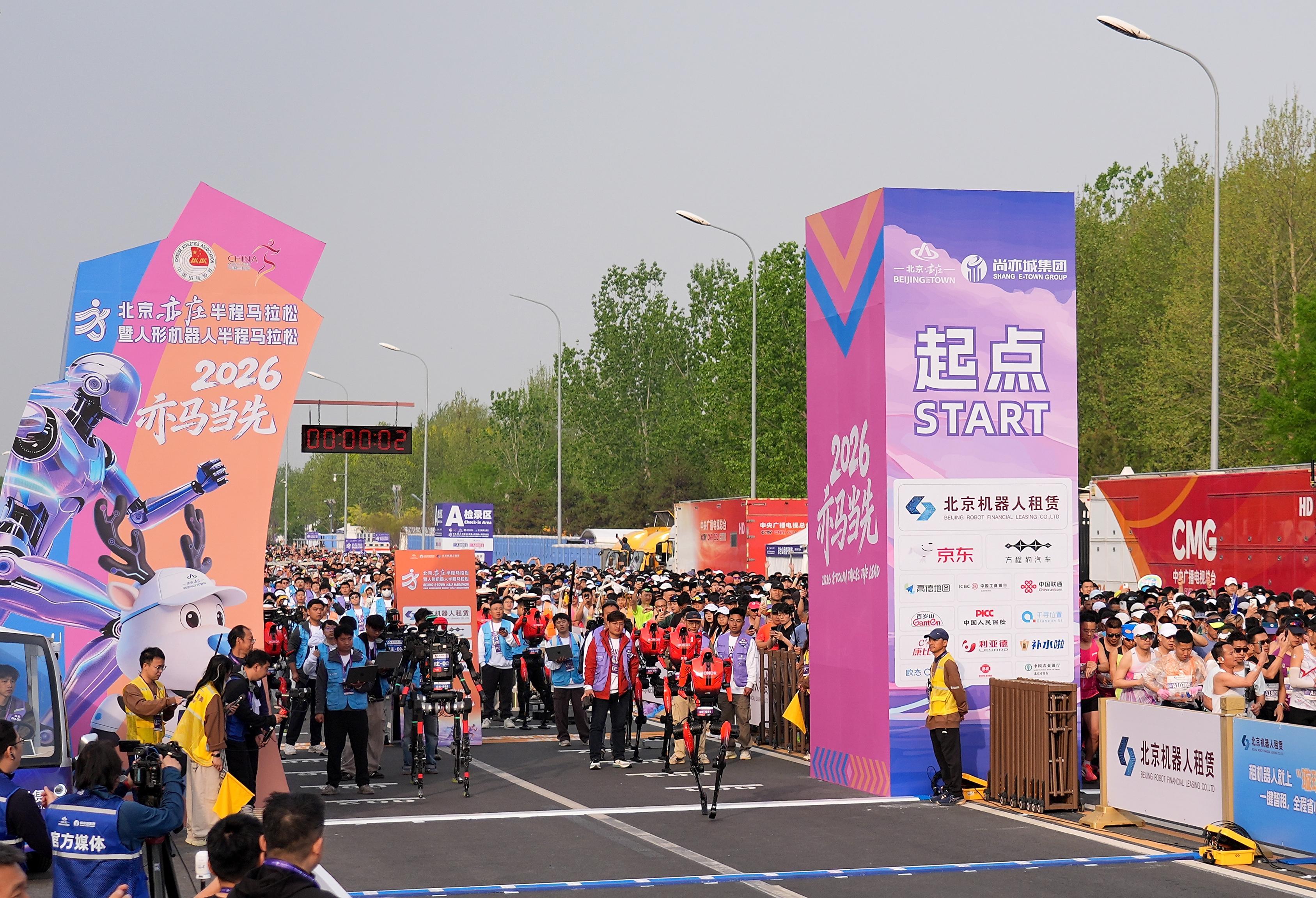 从频频跌倒到加速奔跑——它，正是“闯的年纪”