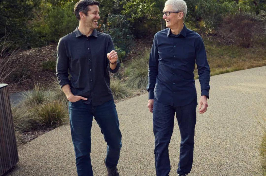 突发！苹果官宣库克卸任CEO，属于他的时代结束了