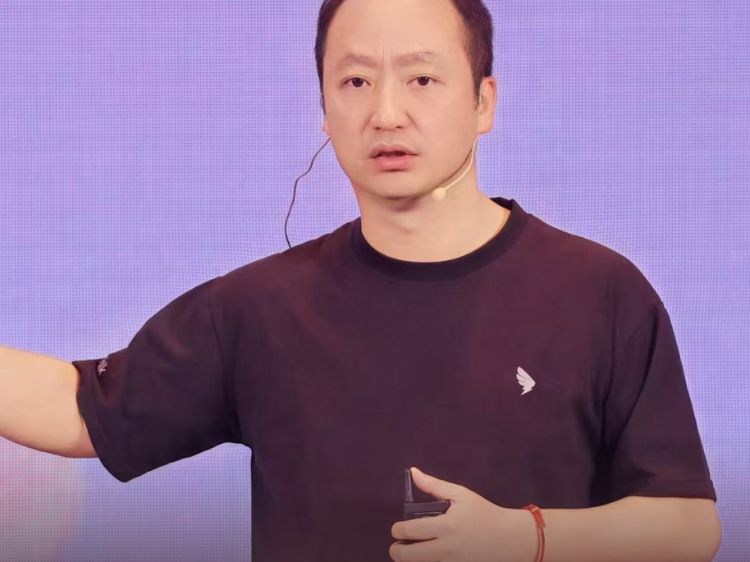 钉钉陈航：去文档的本质不是没有文档，而是AI按照人的要求去沉淀文档