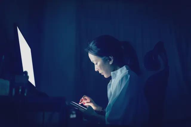 风口上的AI短剧人，如履薄冰