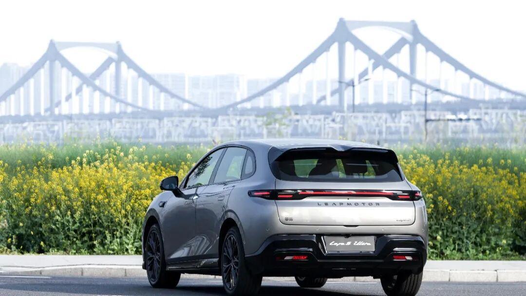 零跑破8万、蔚来超理想，硬仗6月才开始