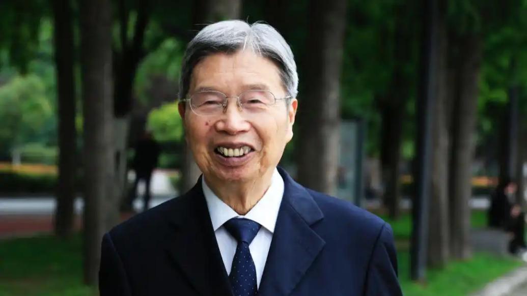 “七一勋章”获得者陈俊武:领衔设计的装置被誉为新中国炼油工业的第一朵“金花”