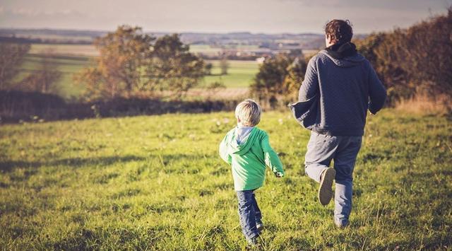 梦见与逝去父亲对话，心灵的慰藉与未了的情缘