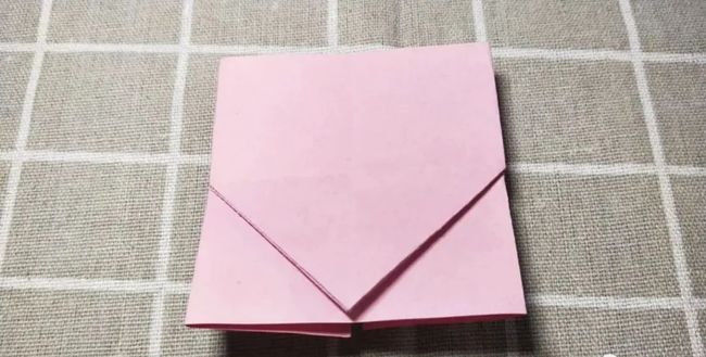 蝴蝶结怎么折（蝴蝶结怎么折简单漂亮）