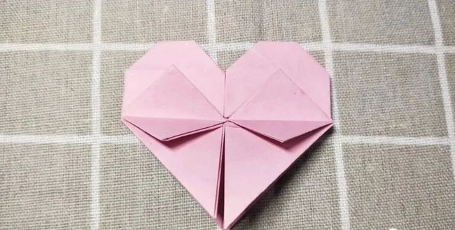 蝴蝶结怎么折（蝴蝶结怎么折简单漂亮）