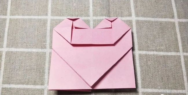 蝴蝶结怎么折（蝴蝶结怎么折简单漂亮）