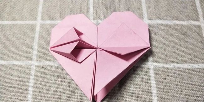 蝴蝶结怎么折（蝴蝶结怎么折简单漂亮）