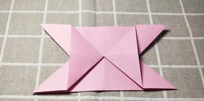 蝴蝶结怎么折（蝴蝶结怎么折简单漂亮）