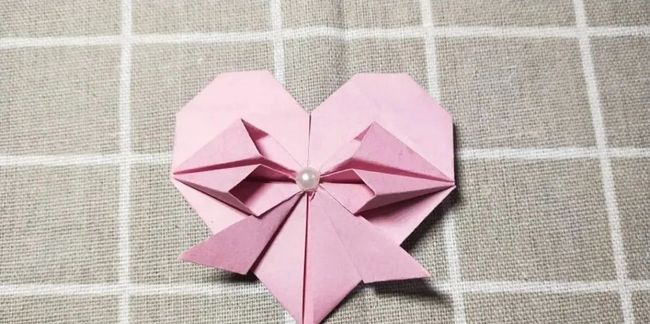 蝴蝶结怎么折（蝴蝶结怎么折简单漂亮）