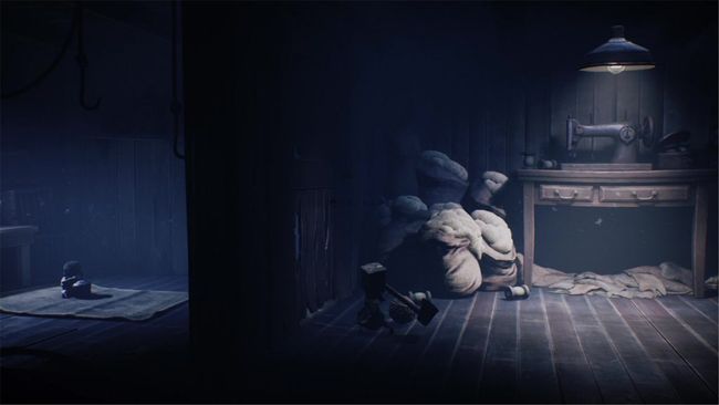 田边梦魇，白绿蛇影下的情感与潜意识探索