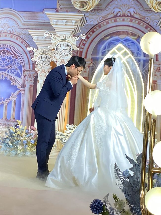 梦见自己结婚，预示未来幸福与变化的神秘征兆