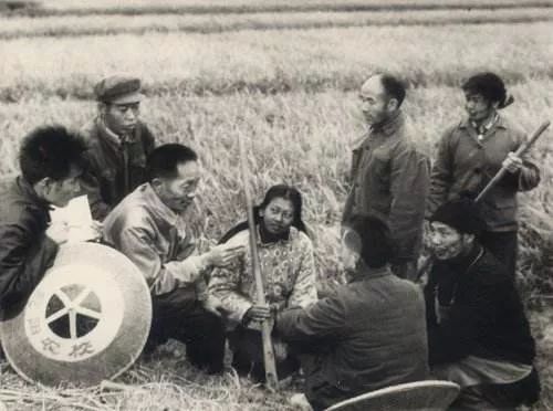 梦回往昔，解读梦见死去的爷爷躺在病床上的深层含义