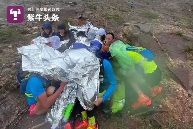 梦回往昔，解读梦到死去的亲人说自己命不好的深层含义