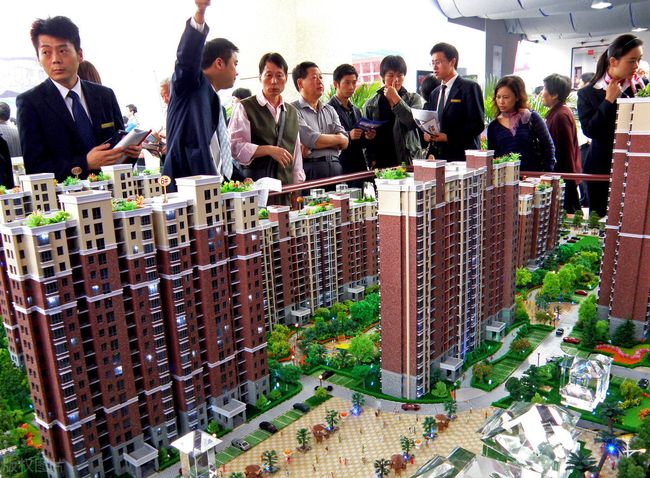 梦见死了的亲人活过来在黑房子里向我喊救命，周公解梦与心理分析