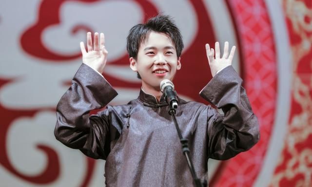 梦见和死人吃饭，探索梦境背后的深层含义与心理解析