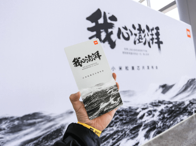 梦境的回响，解读昨晚梦见我去世的爷爷奶奶复活并欲赠我衣物的深层含义