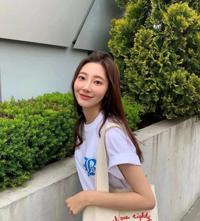 梦境解析，梦见吃馍馍老婆抢了扔地下，寓意何在？