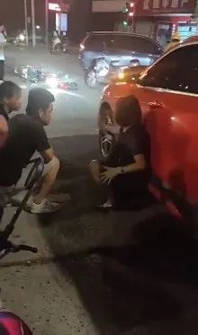 梦境惊魂，探索为何梦到自己差点被摩托车撞的深层含义