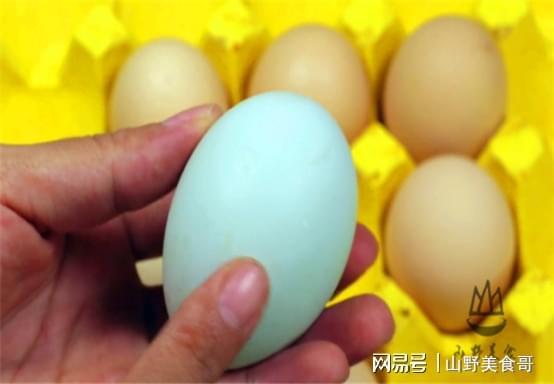 梦见己故亲人要吃鸡蛋，梦境背后的深层含义与解析