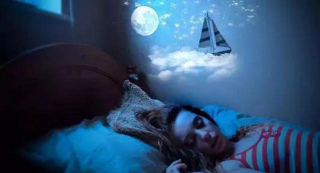 梦境与现实，谁说过，晚上梦见一个人，其实是心里一直都在想那个人？