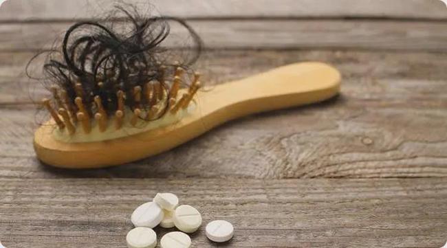 梦见牙掉了碎了，解读梦境中的焦虑与转变