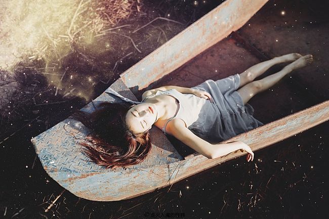 做梦梦见女人生孩子怎么解，探索梦境中的生命象征与心理寓意