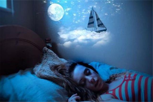 梦境的隐喻，解析梦见别人在厕所生孩子的深层含义