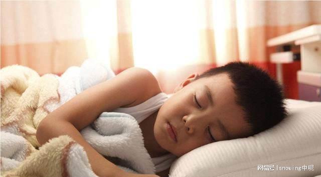 梦境解析，梦见自己抱着老婆和别的男人睡在一床会怎样？