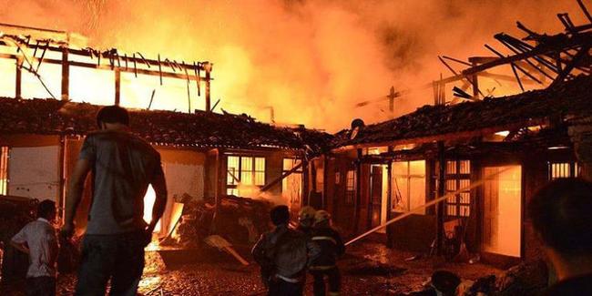 梦见自己家柴山起火了后来又扑灭了，梦境背后的深层解析与心理启示