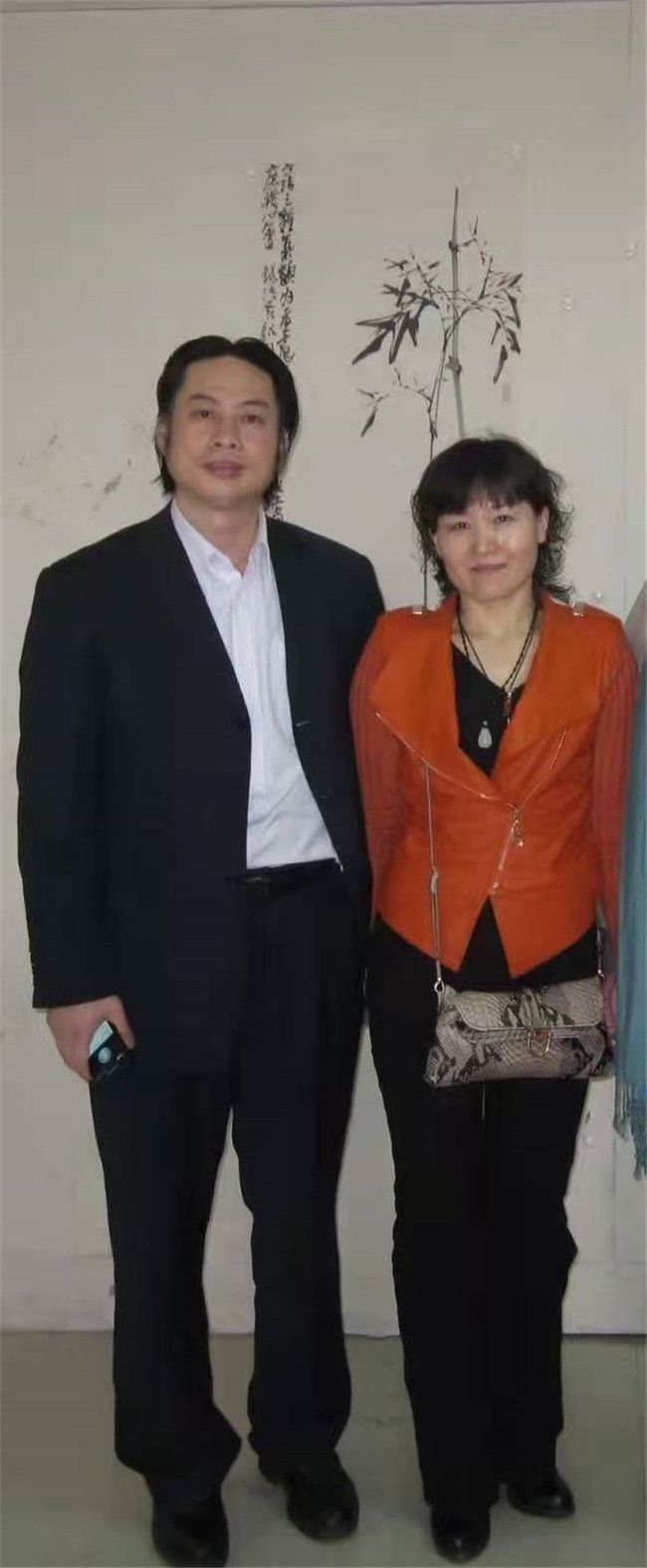 笔墨丹青，伉俪情深——著名画家王霄峰•郭桐伶艺术人生