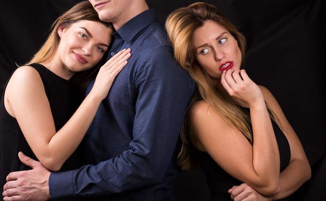 梦境的迷雾，探索梦见老公出轨的深层含义与心理解析