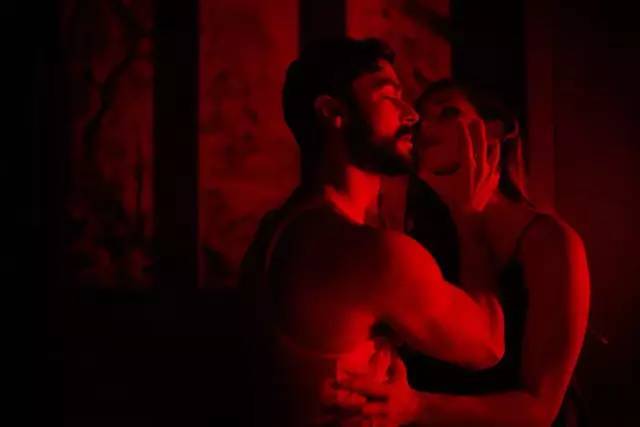 中元节夜梦魇，解密梦中男友离世的隐喻与心理解析